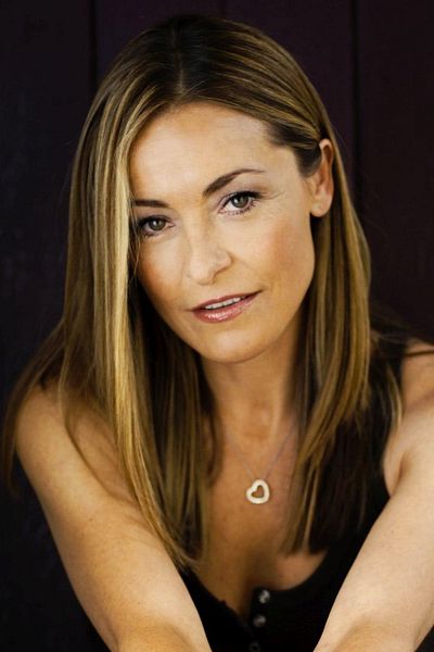 Amanda Donohoe - About - Entertainment.ie