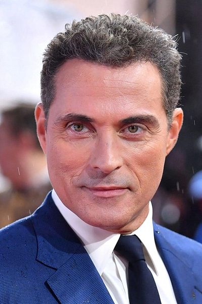 Rufus Sewell - About - Entertainment.ie