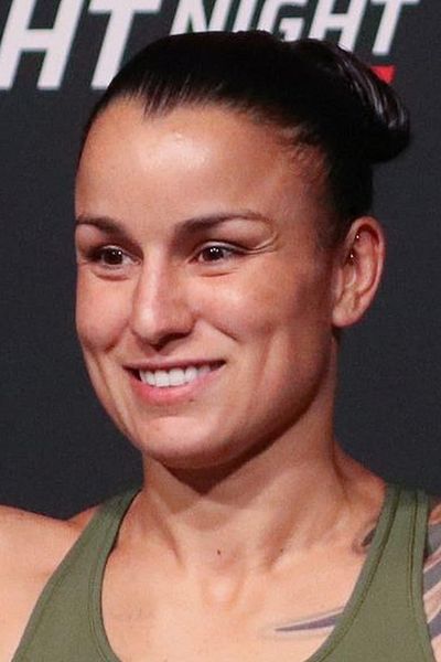 Raquel Pennington - About - Entertainment.ie
