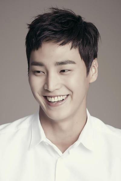 Lee Tae-hwan - About - Entertainment.ie