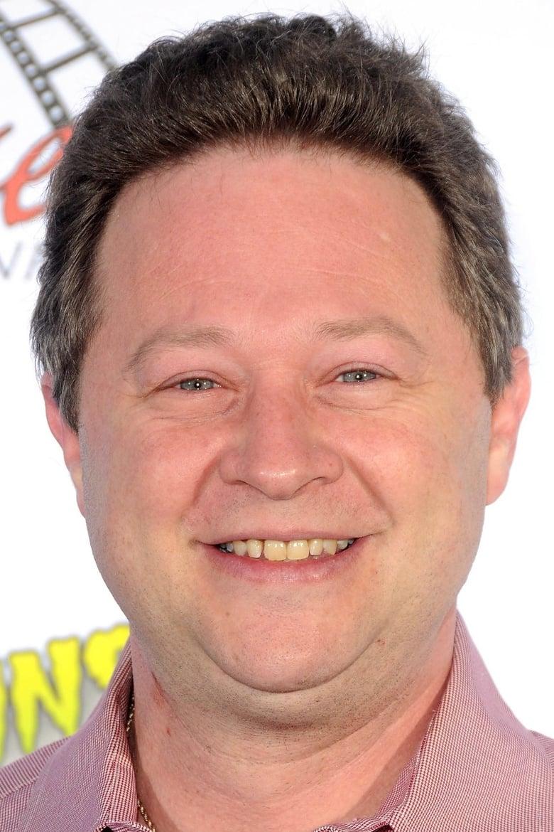 Scott Schwartz - About - Entertainment.ie