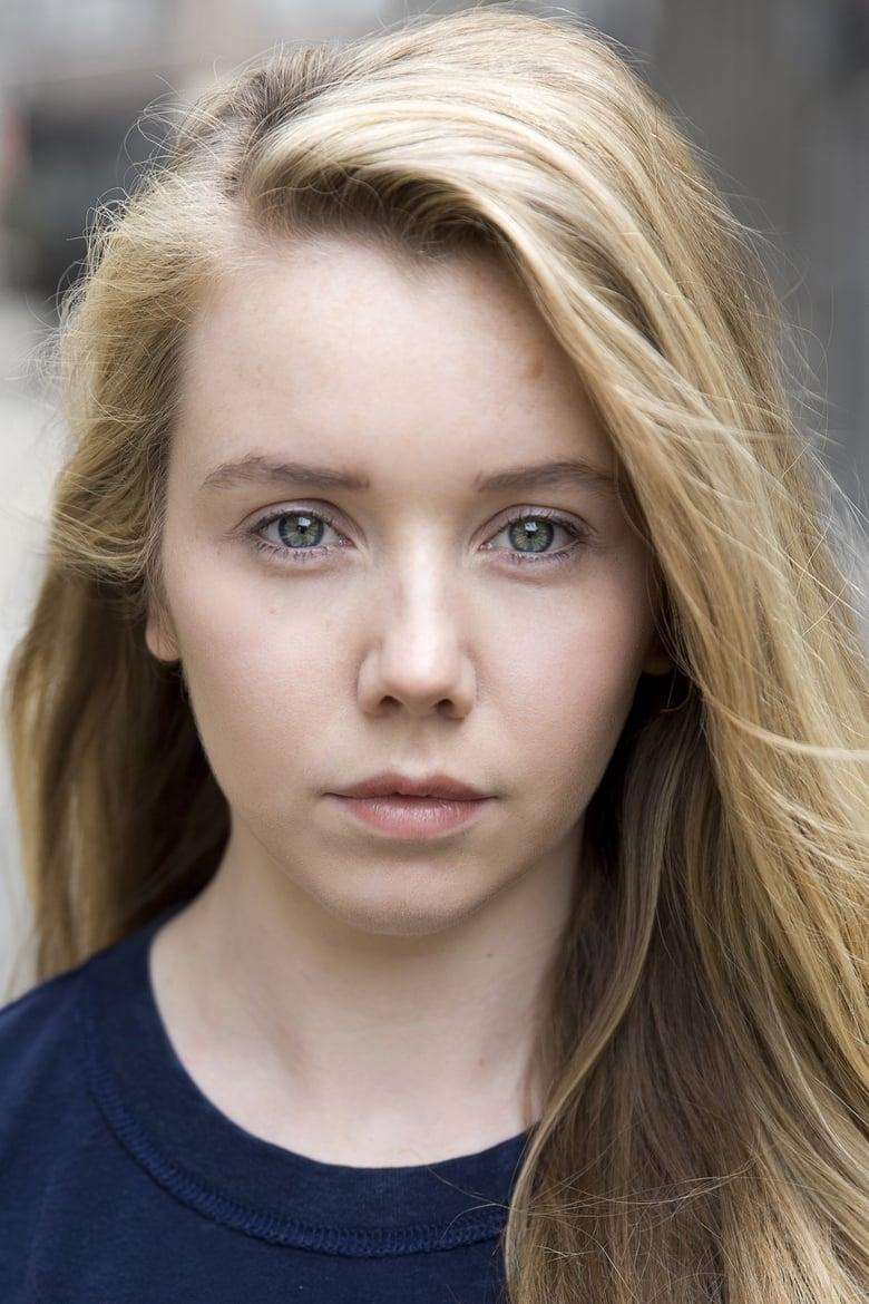 Lauren Lyle - About - Entertainment.ie