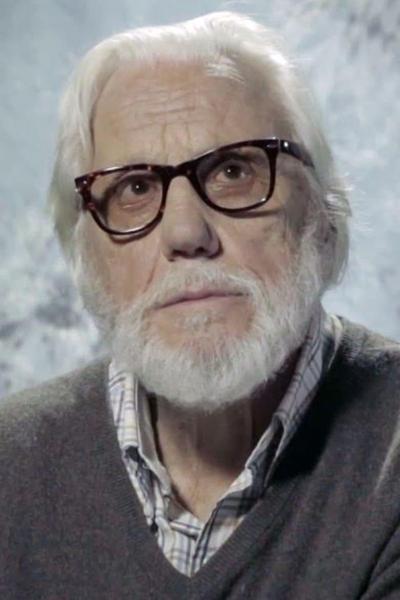 Héctor Olivera About Entertainment.ie