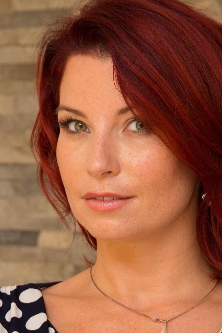 Julie valmont