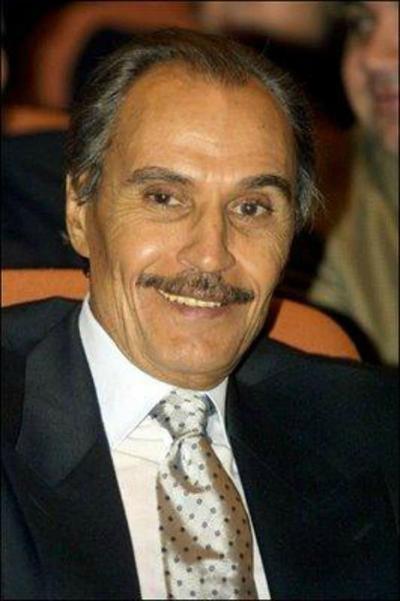 Ezzat El Alaili - About - Entertainment.ie