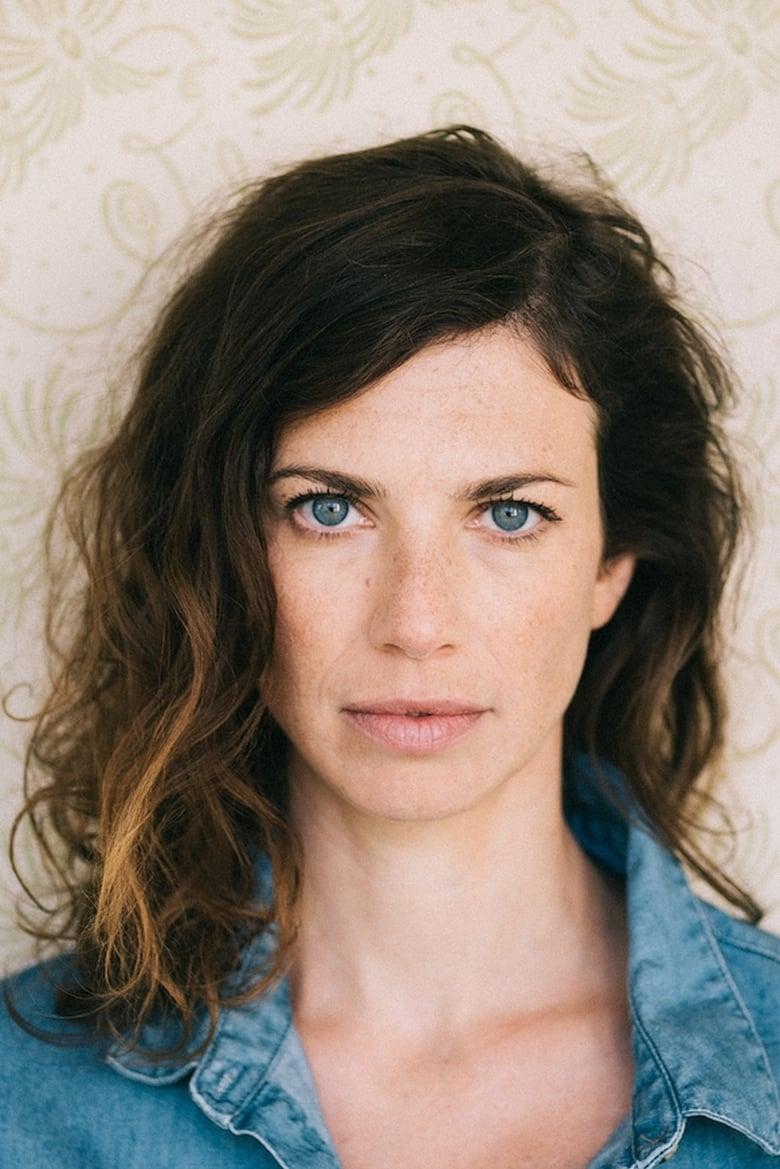 Anna Rot - About - Entertainment.ie