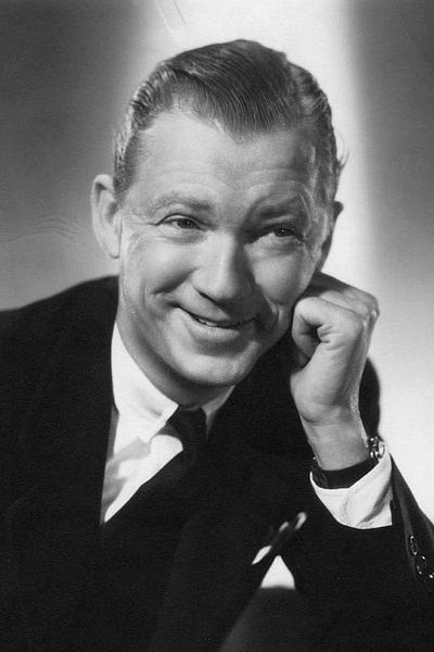 Lee Tracy About Entertainment.ie