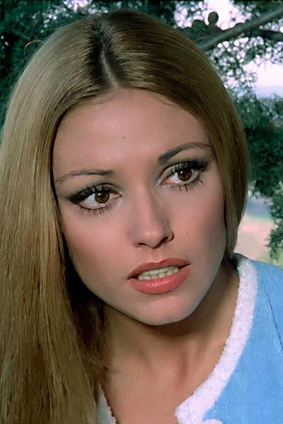 Silvia Tortosa About Entertainment Ie