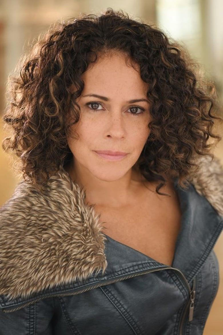 Lana Young - About - Entertainment.ie