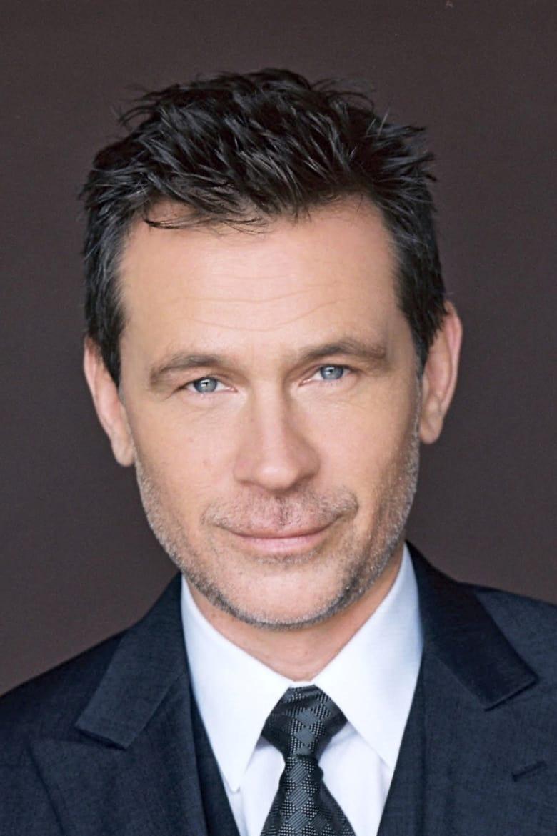 Connor Trinneer - About - Entertainment.ie