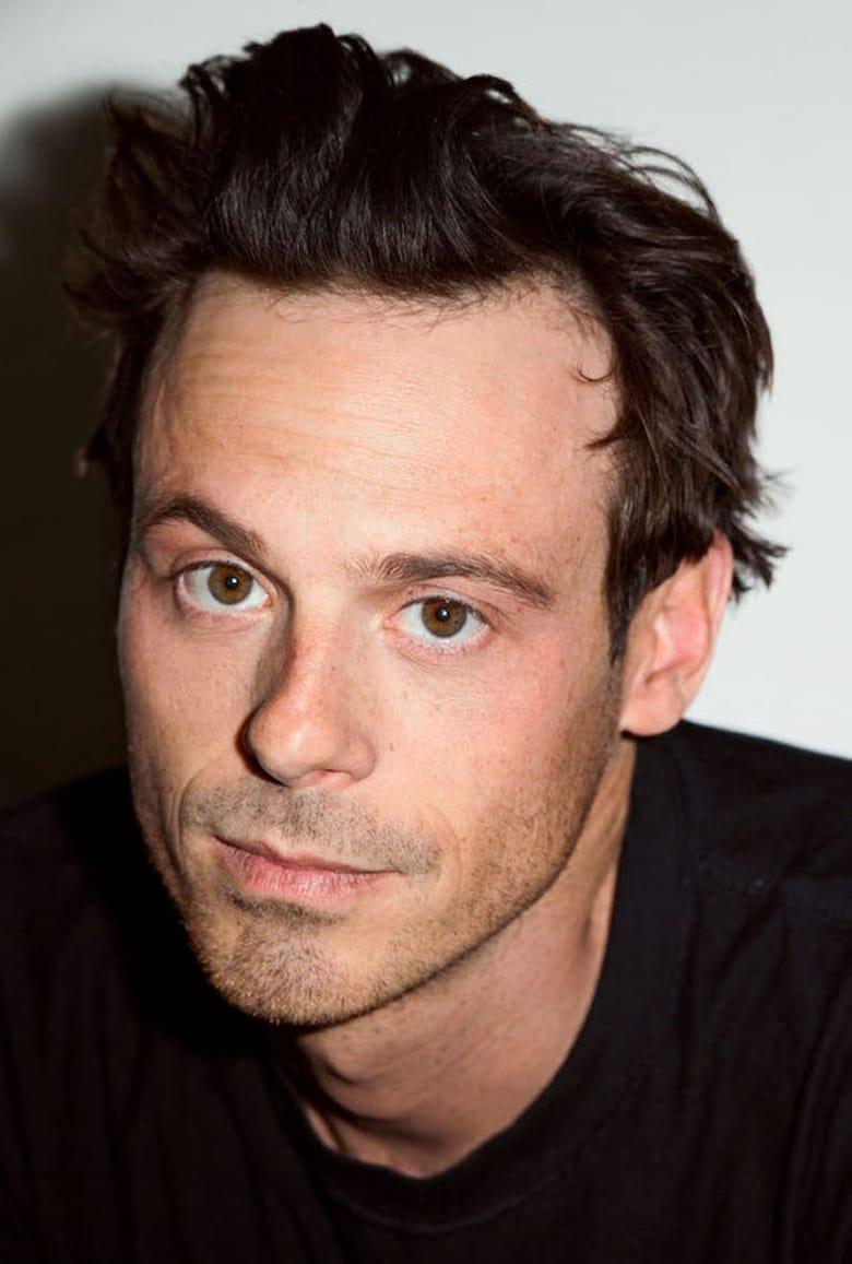 Scoot McNairy - About - Entertainment.ie