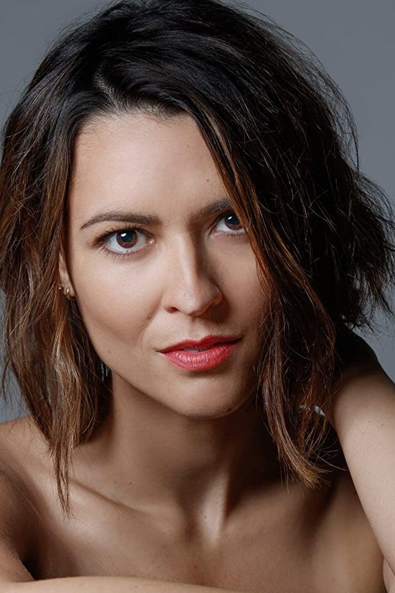 Elle LaMont About Entertainment.ie