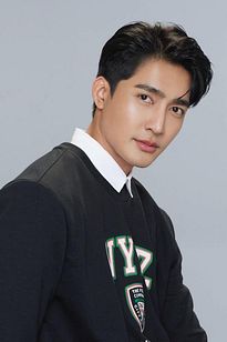 Earth Pirapat Watthanasetsiri