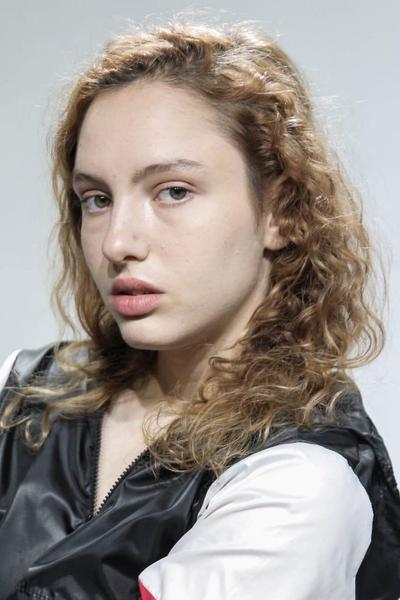 Mora Arenillas - About - Entertainment.ie