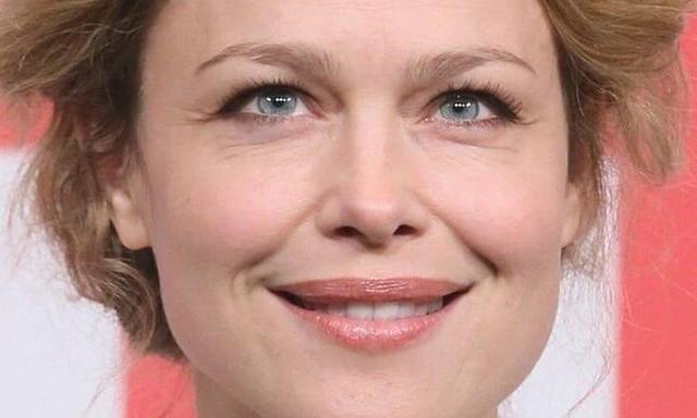 Helle Fagralid - About - Entertainment.ie