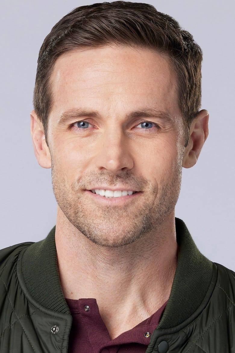 Dylan Bruce - About - Entertainment.ie