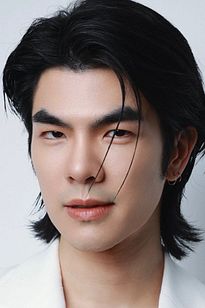 Phakphum Romsaithong