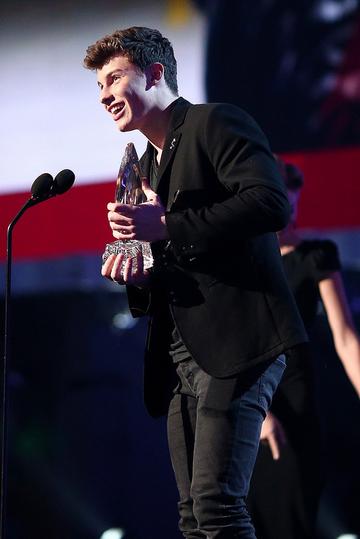 People's Choice Awards 2016 - Backstage and Show