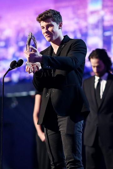 People's Choice Awards 2016 - Backstage and Show