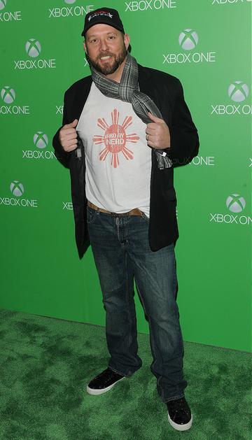 All the stars love Xbox: Snoopzilla, Sarah Hyland and more