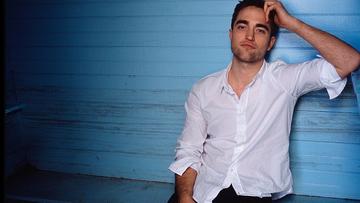 Single man Robert Pattinson