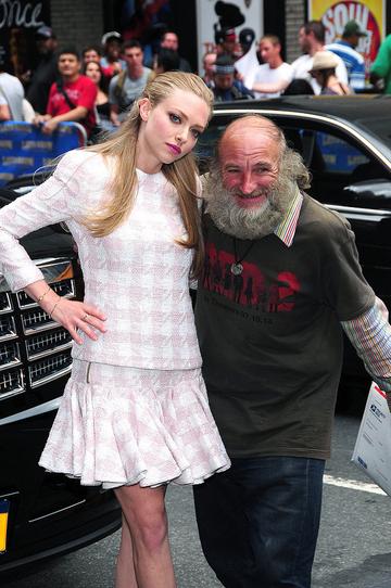 Bryan Cranston and Amanda Seyfried: Slebs at The Letterman Show