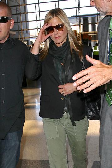 Jennifer Aniston catches a flight