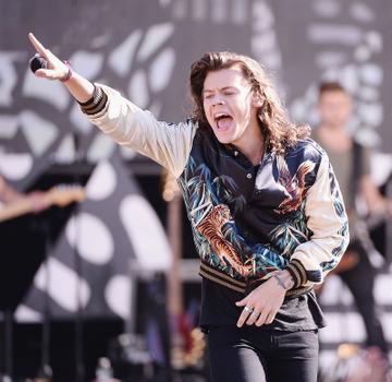One Direction perform on ABC's 'Good Morning America'