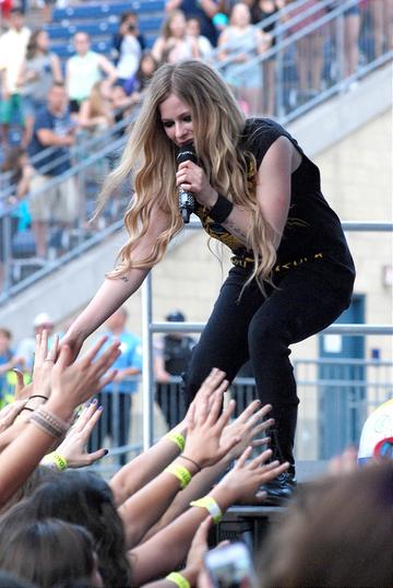 Miley, Cher Lloyd, Avril Lavigne and more at B96 Pepsi Summerbash Chicago