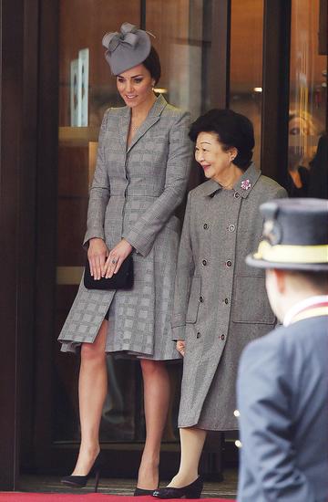 Catherine, Duchess of Cambridge and Prince William, Duke of Cambridge attend a Ceremonial Welcome for the President of Singapore