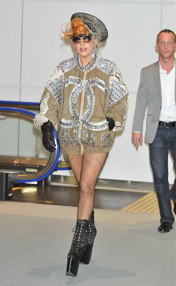 Lady Gaga arrives in Tokyo