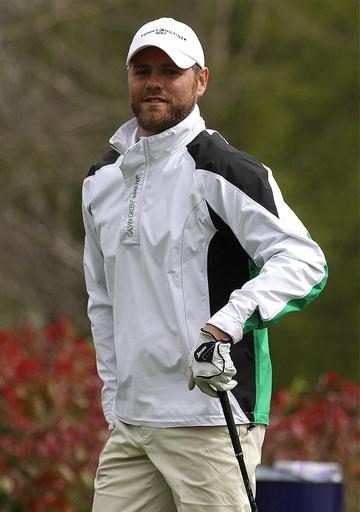 Celebs get their golf on