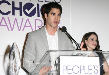 People's Choice 2014 Nominations with the 2 Broke Girls, Rachel Bilson &amp; friends