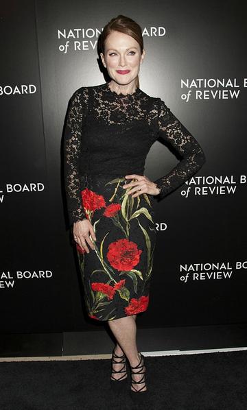 Awards Season Red Carpet Showdown: Julianne Moore