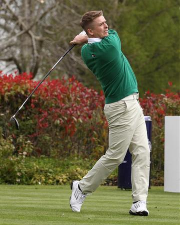 Celebs get their golf on