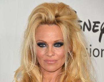 Pamela Anderson: Beach Babe or Bum?