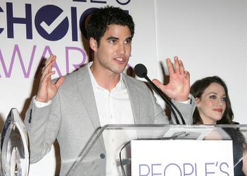 People's Choice 2014 Nominations with the 2 Broke Girls, Rachel Bilson &amp; friends