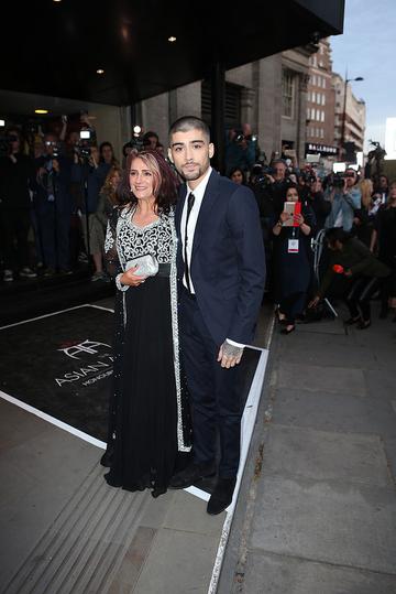 Zayn Malik debuts shaved head