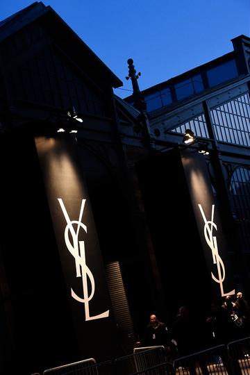 Paris Fashion Week Fall/Winter 2015 - Yves Saint Laurent