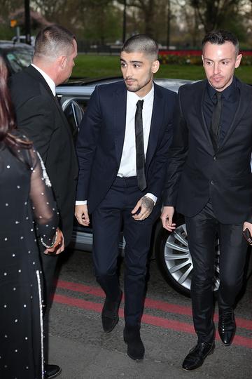 Zayn Malik debuts shaved head
