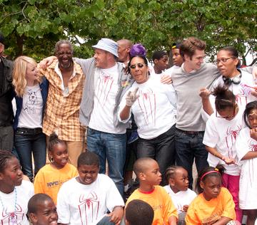 Cast of The Amazing Spider-Man at the 'Be Amazing' Stand Up Volunteer Initiative
