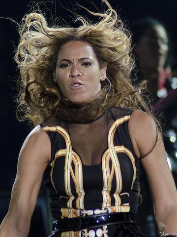 Beyonce's Back: Fierce face at the ready for the Mrs Carter Tour