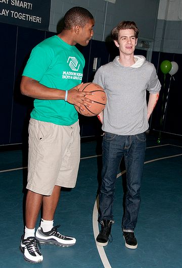 Cast of The Amazing Spider-Man at the 'Be Amazing' Stand Up Volunteer Initiative