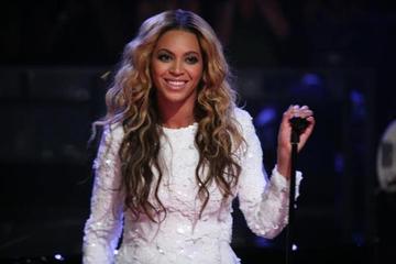 Beyonce's Back: Fierce face at the ready for the Mrs Carter Tour