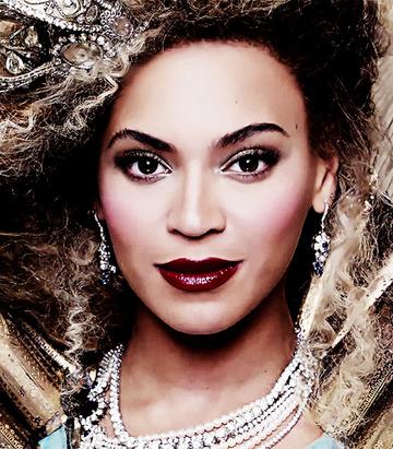 Beyonce's Back: Fierce face at the ready for the Mrs Carter Tour
