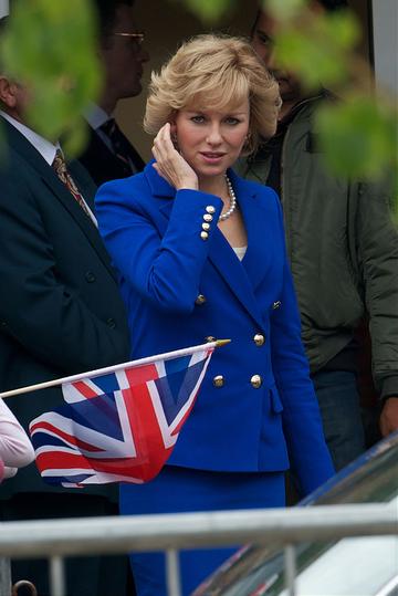 Naomi Watts on the set of 'Diana'
