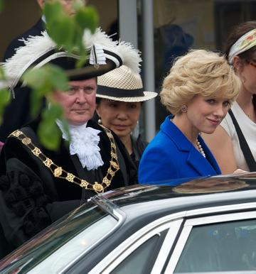 Naomi Watts on the set of 'Diana'