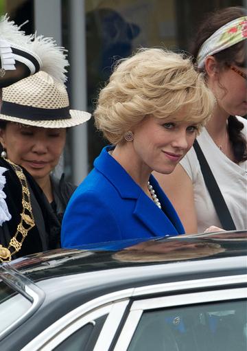 Naomi Watts on the set of 'Diana'