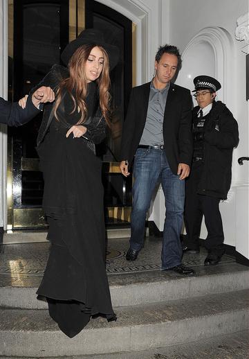 Lady Gaga leaves The Ecuadorian Embassy at midnight