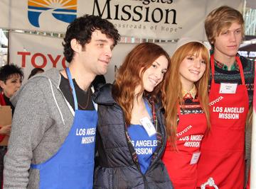 Celebrities help out at Los Angeles Mission Christmas Eve For The Homeless